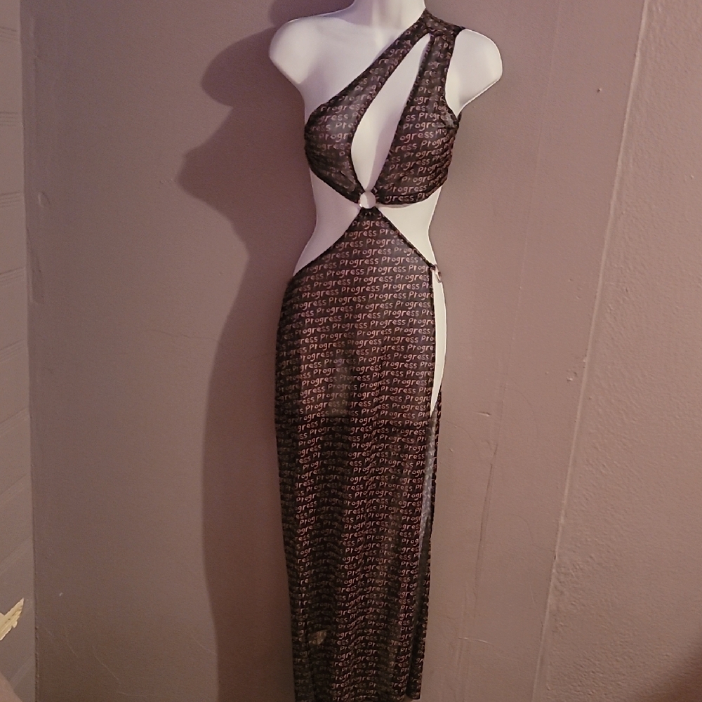 Elegant Black Cut-Out Maxi Dress